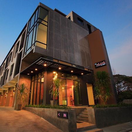 The Plubpla Apartamento con servicio Bangkok Exterior foto