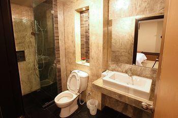The Plubpla Apartamento con servicio Bangkok Exterior foto