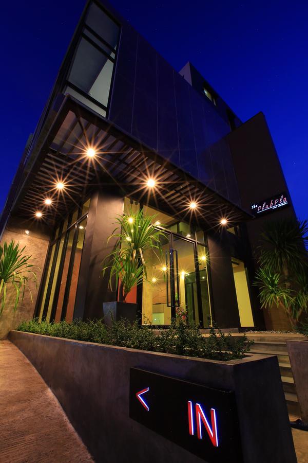 The Plubpla Apartamento con servicio Bangkok Exterior foto
